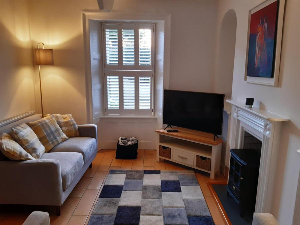 Sanderling - Grade 2 Listed Georgian Townhouse By The Sea Пензанс Екстериор снимка
