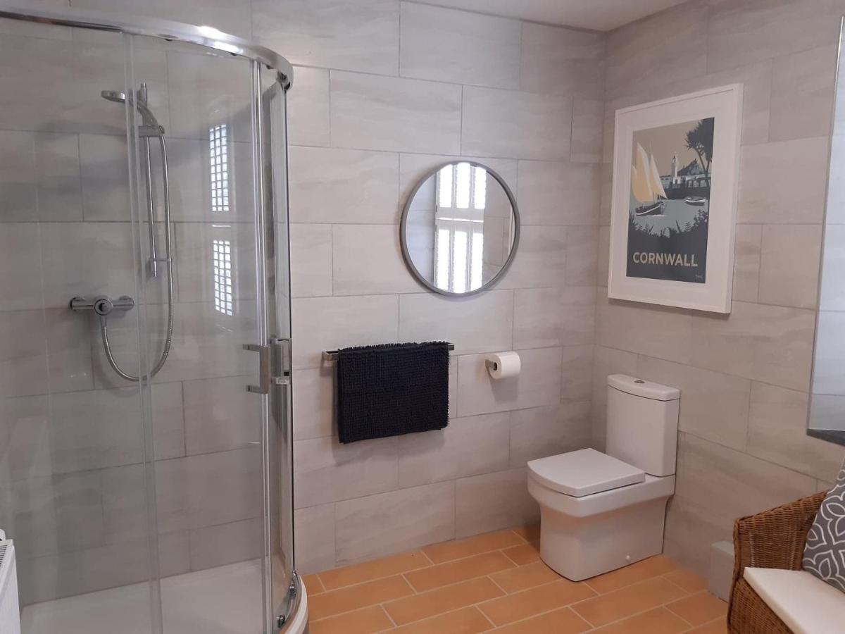 Sanderling - Grade 2 Listed Georgian Townhouse By The Sea Пензанс Екстериор снимка
